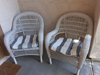 Wicker Patio Chairs w/cushions