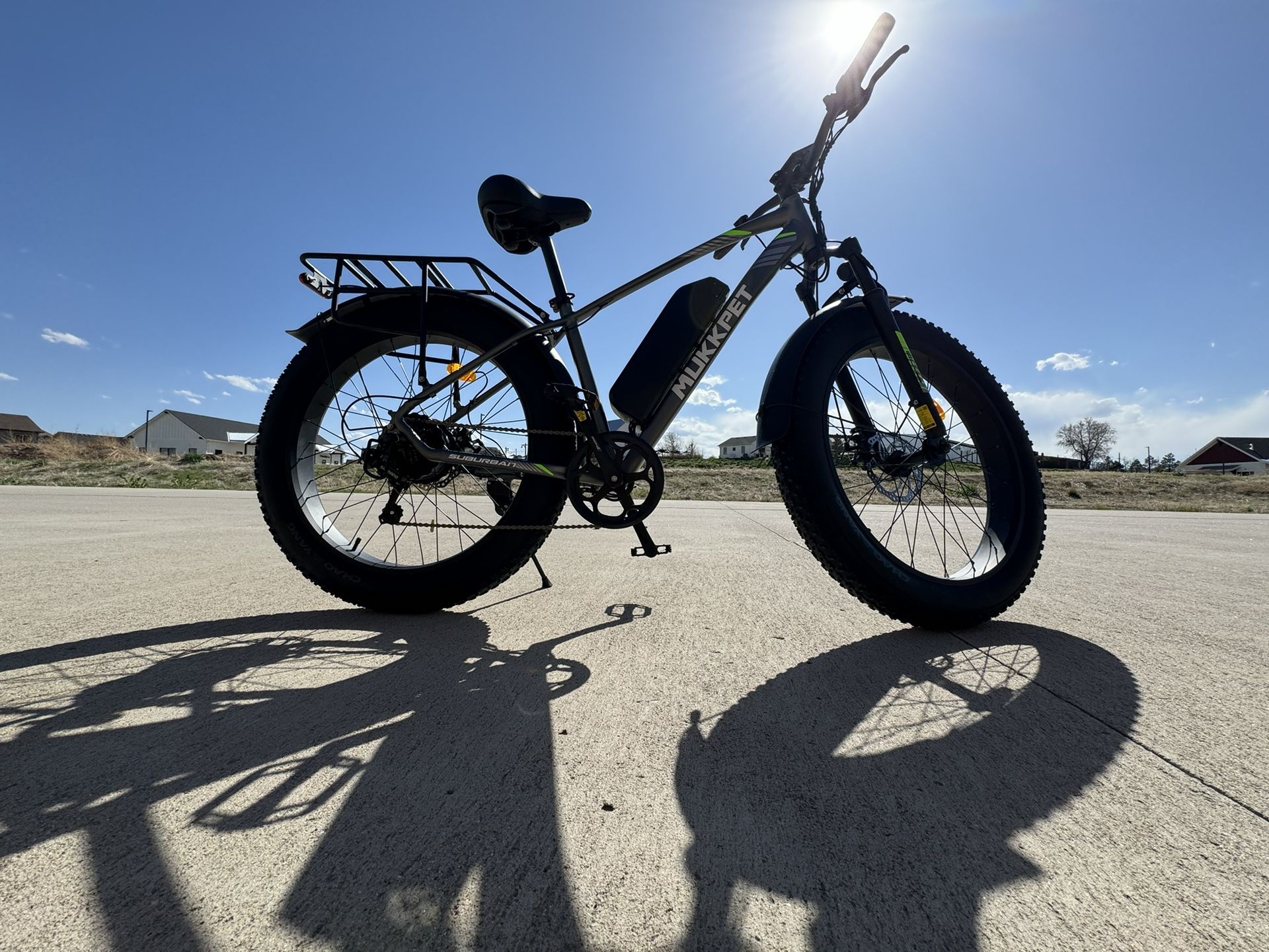 Mukkpet Suburban Fat Tire e-bike