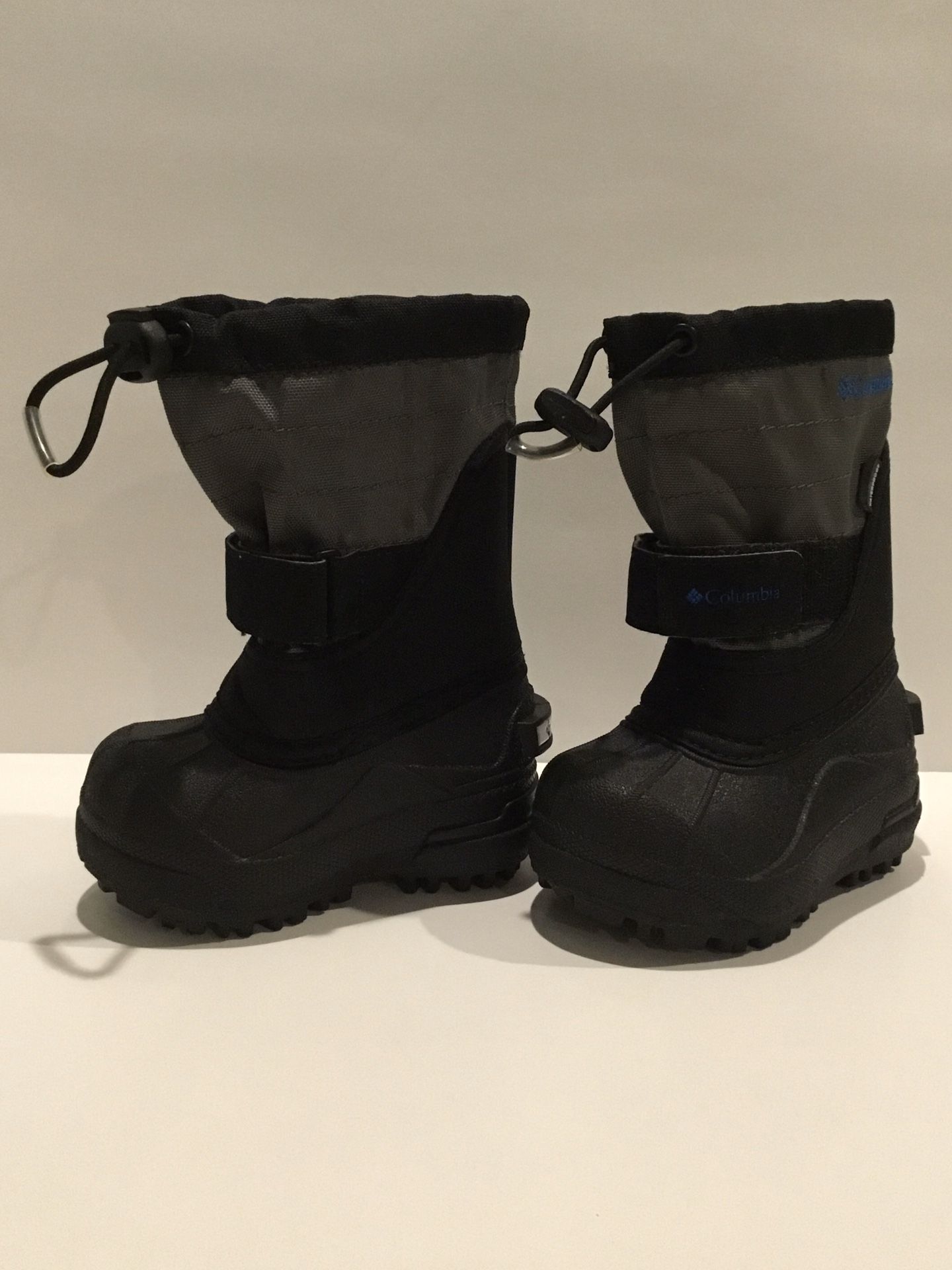 Columbia Toddler Snow Rain Boot Size 5 Black Gray Easy Close