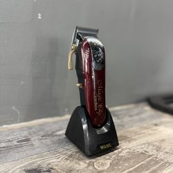 Wahl Magic Clip Cordless With Charging Stand
