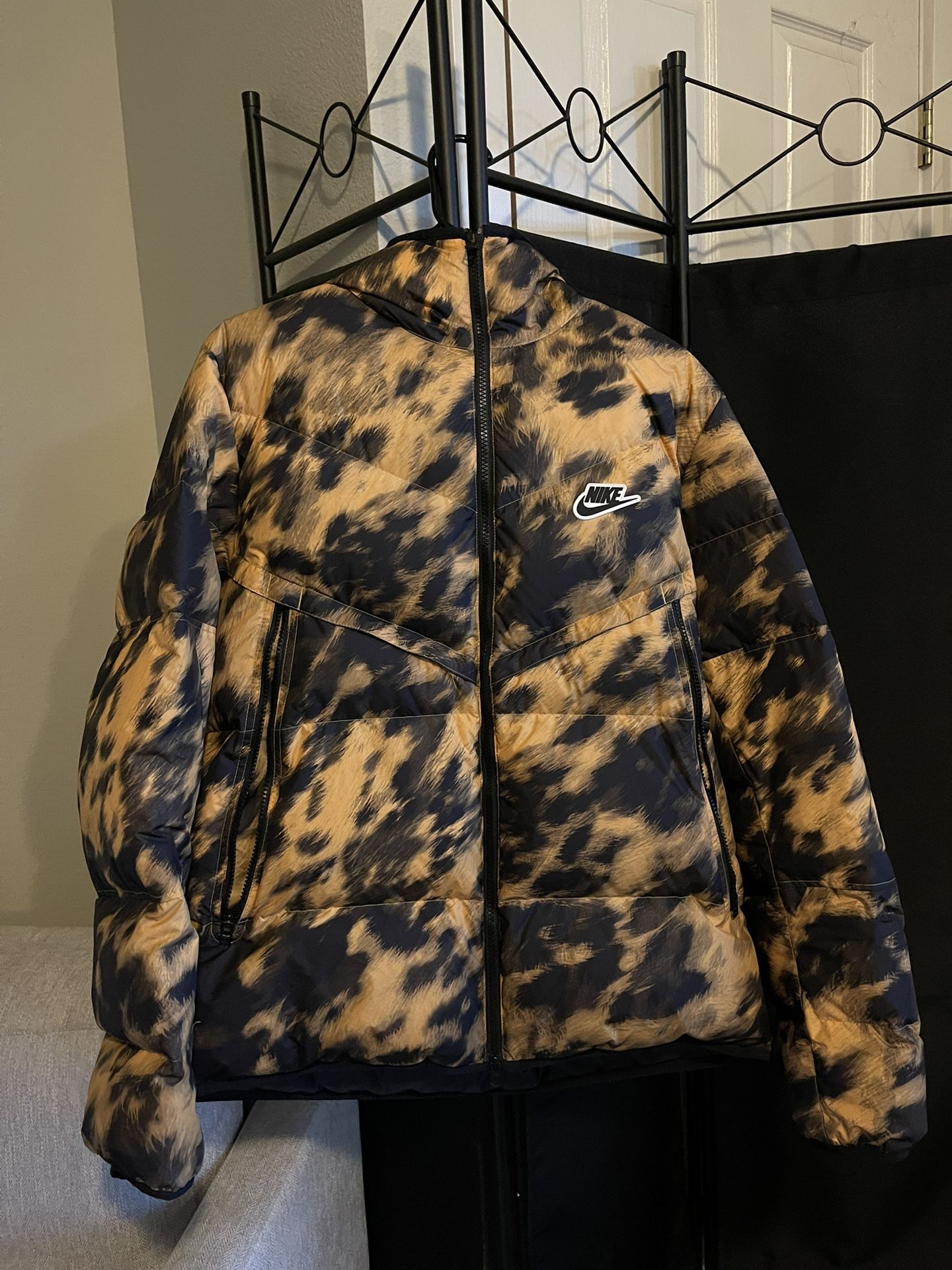 Nike Jacket Down Puffer Size L