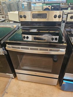 GE Electric stove 30 inch wide 