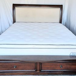 King Bed. Cama King