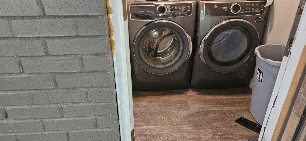 Electrolux Lux Plus - Washer & Dryer Set