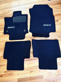 Toyota RAV4 Floor Mats Set of 4