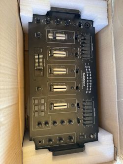 Stereo • 4-Channel MIXER WITH SOUND EFFECT.