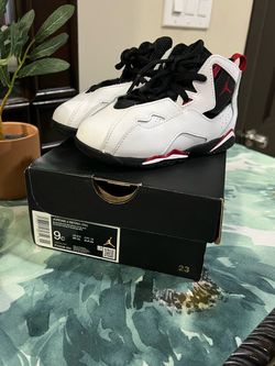 Boys tennis shoes