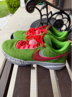 Nike LeBron 20 Grinch / Stocking Stuffer Size 8.5
