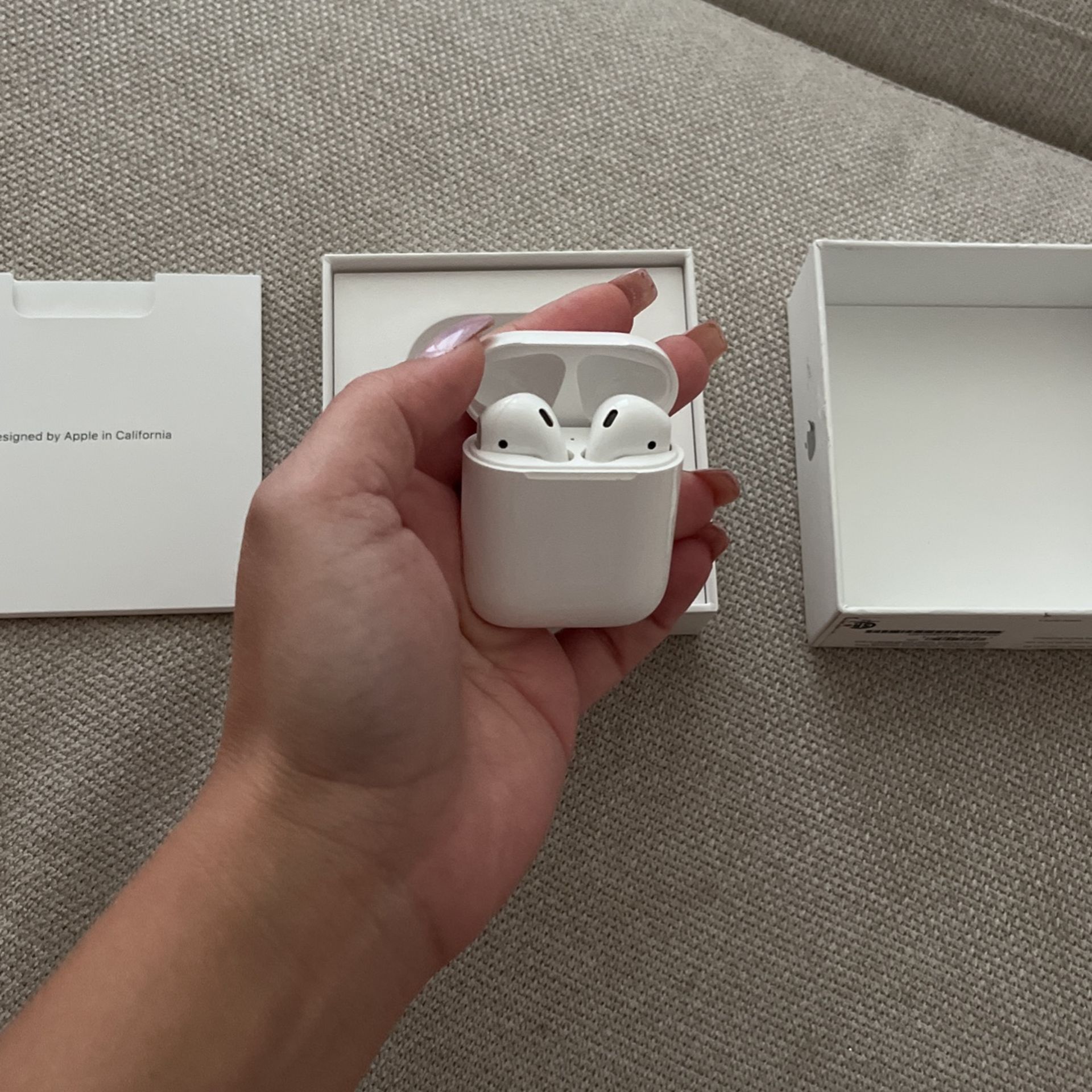 Apple AirPods