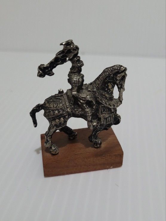 Miniature Statue of Ancient Medieval Warrior Knight in Armor on Horseback Wooden Stand Base 2.5"
