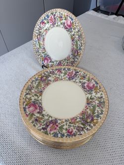 Fine ding diner dishes