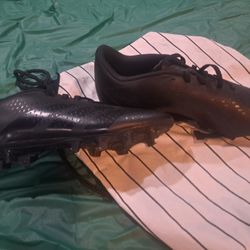Adidas Predator Kleats Size 7.5