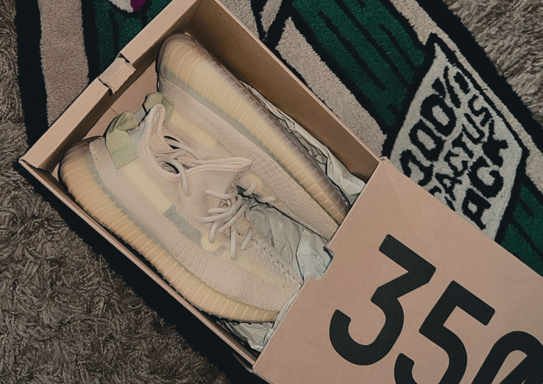 Yeezy Size 6 Men Brand New