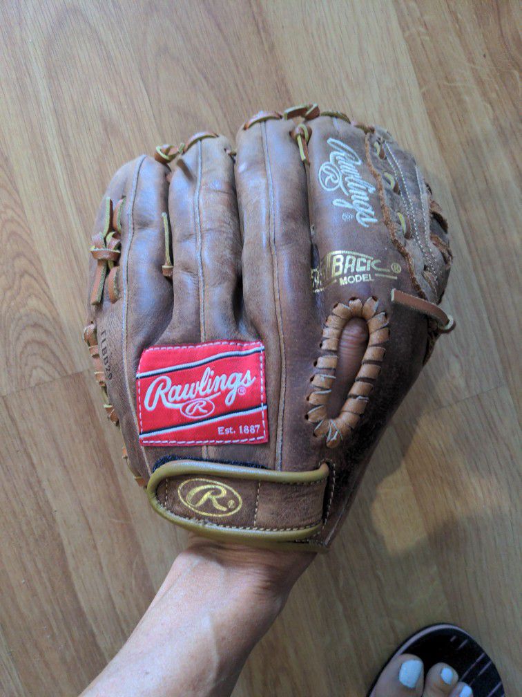 Rawlings Leather Baseball Glove  11"