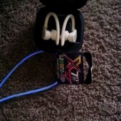 FLASH SALE Beats By Dre Powerbeats With 7ft Light Up Charger