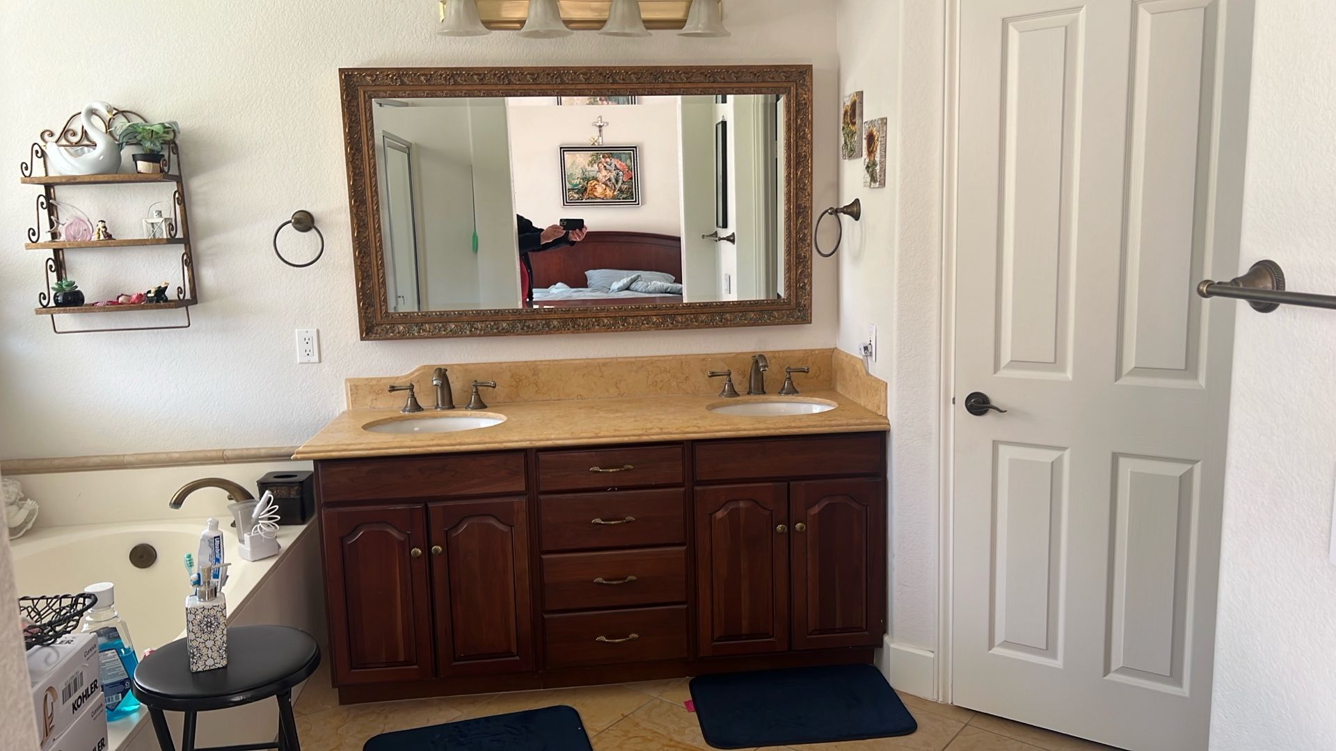 Double Sink Bathroom Vanity