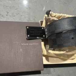 Louis Vuitton Men’s Belt – Authentic with Box