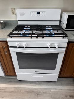 Whirlpool White Propane Range Stove