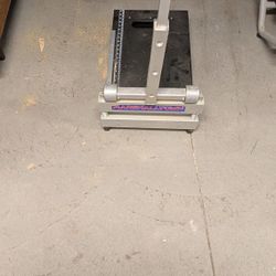 MARSHALLTOWN Ultra-Lite Flooring Cutter