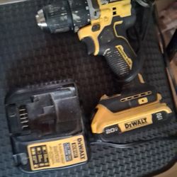 Dewalt Compact DRILL DRIVER 20v Maxx Atomic 