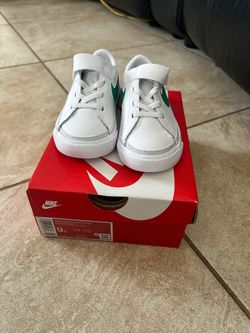 Nike baby shoes 9c