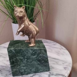 $12 Vintage Golden Brass Bear Figurine Bookend 8 1/2" Tall On 5"x 3" Green Marble/Granite Base.