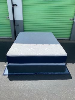 Queen size bed, and metal frame.
