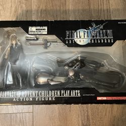 Final Fantasy Video Games & Figurines Collection Bundle