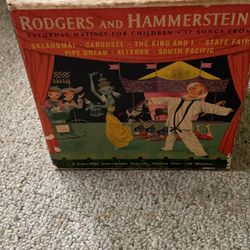 Rogers  And Hammerstein’s Vintage Golden Record Chest