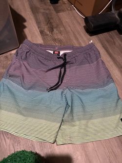 Quicksilver men swim shorts