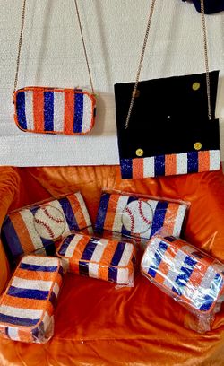 Astros clutch bags