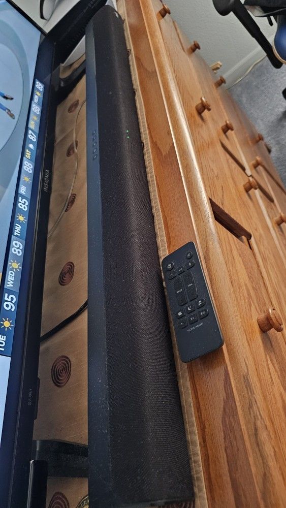 Polk Audio S2 Soundbar With Remote...no Subwoofer.
