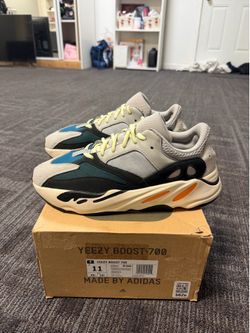 Adidas Yeezy Boost 700 Wave Runners  Size 11