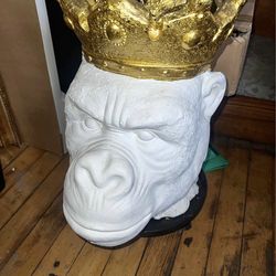 Sagebrook Home Novelty Resin Indoor/Outdoor Planter *look at photos*