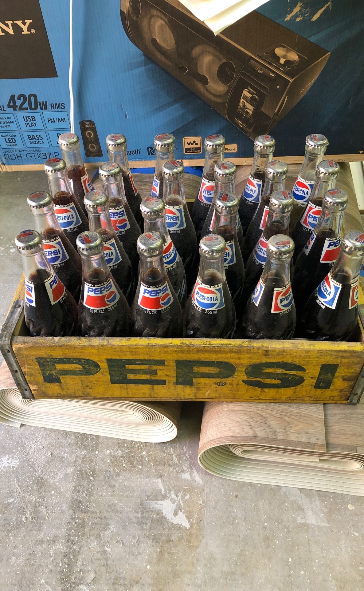Vintage Pepsi-Cola w/wood case