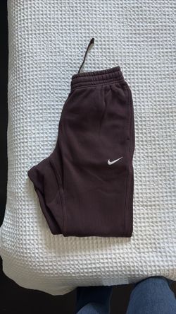 Nike sweats brown size M and blue size L