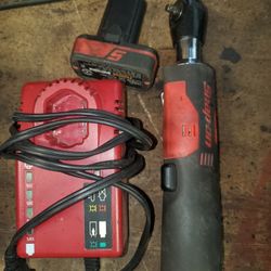 snap on 1/4 battery ratchet w/battery and charger 
