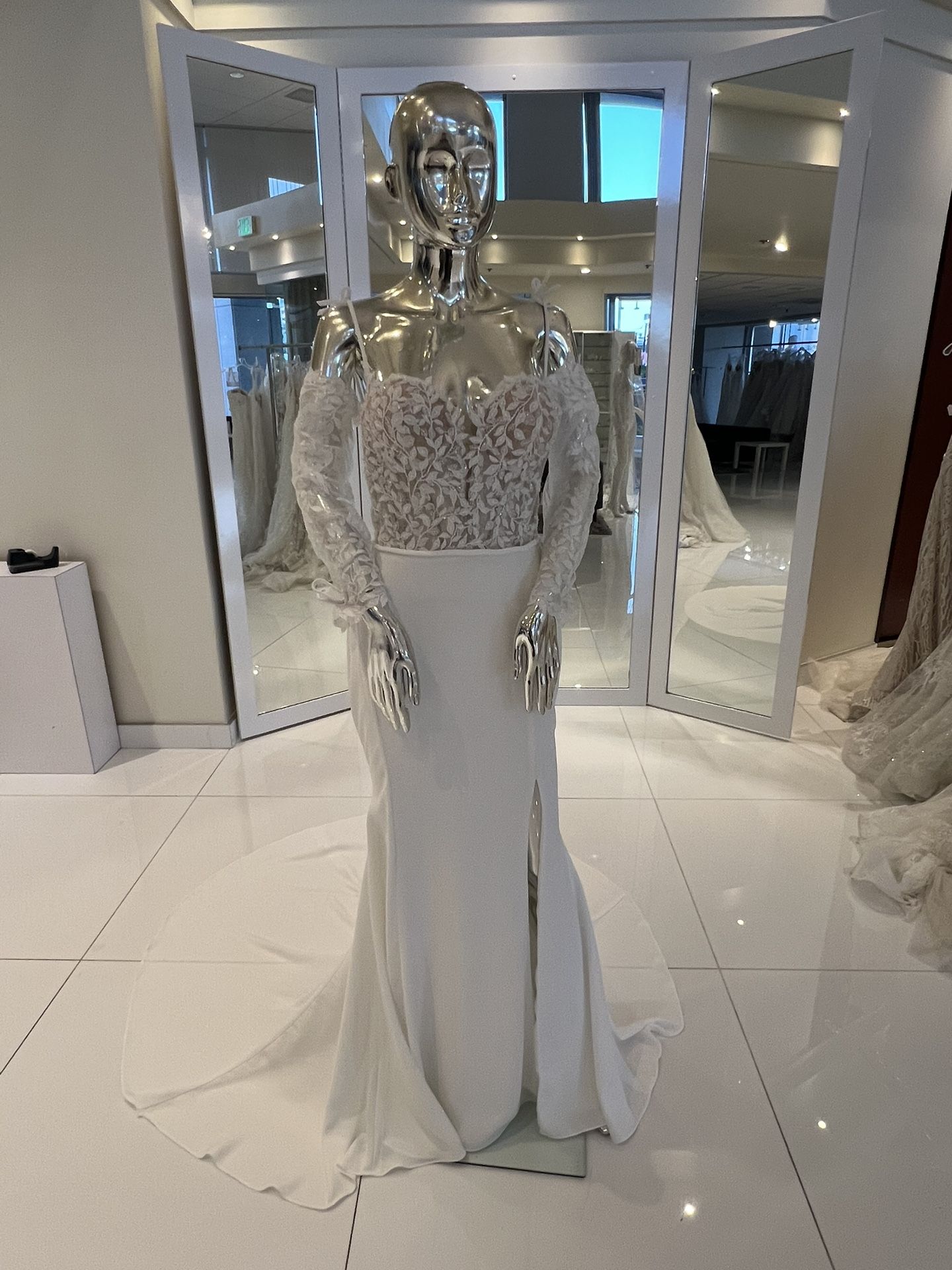 Mermaid, Semi-Mermaid Wedding Dress #25 - 5 Star Bridal store closing sale, $5K dresses for only $750