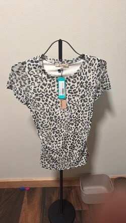 size small Ruched Tee Shirt