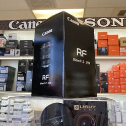 Canon RF 85MM F1.2L USM Camera Lens (Located In Downey, CA)