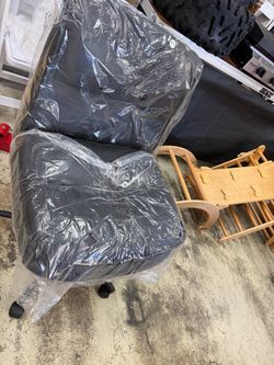 Computer chair 📍$50