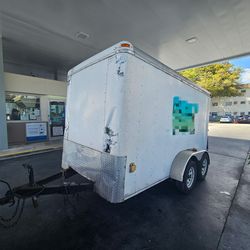 Trailer 6x12 "2011" Double Axle, used but still functional, pulls great no leaks, clean documentation in hand ✋️ READ DESCRIPTION FIRST, LEA PRIMERO.