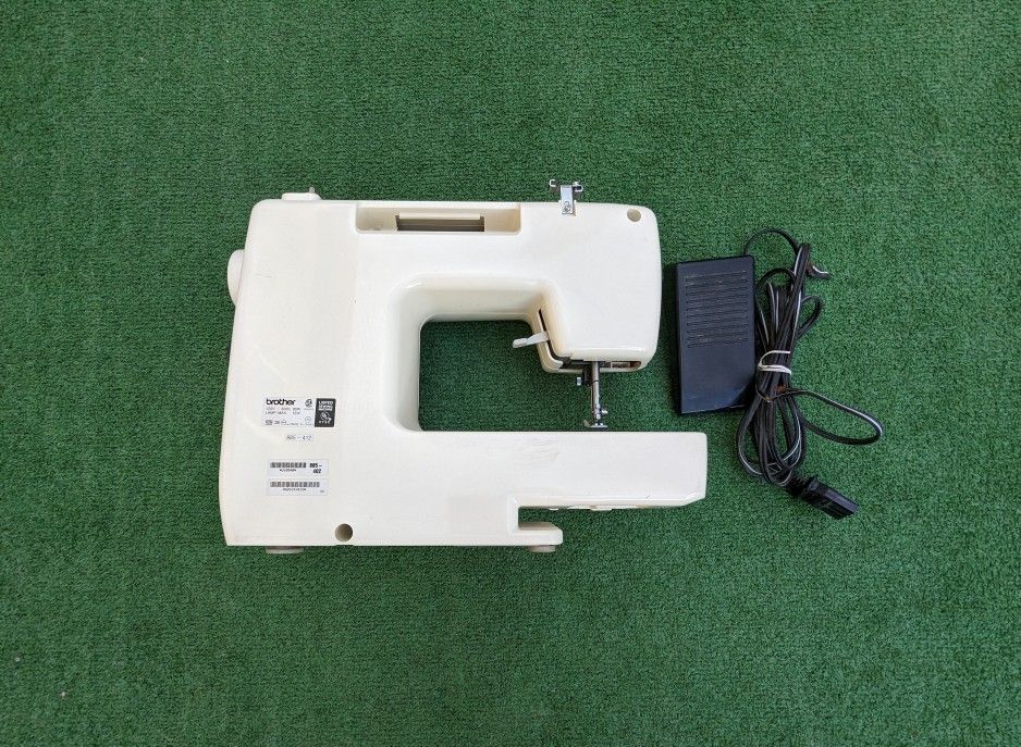 BROTHER LS1217 Mechanical/Electric Free Arm Sewing Machine *Working