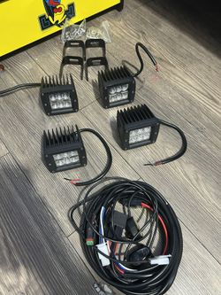 BRAND NEW FOG LIGHTS