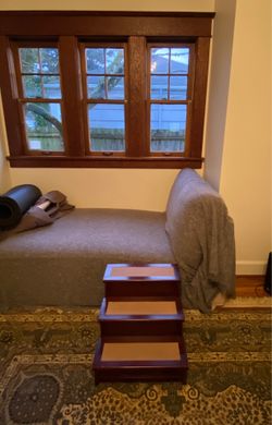 Stylish and sturdy pet stairs.  14 inches high.