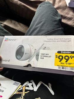 Outdoor camera that has built in siren and strobe light