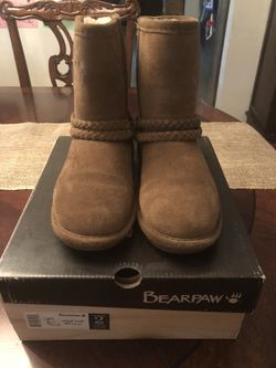 Girls Bearpaw Size 2 boots