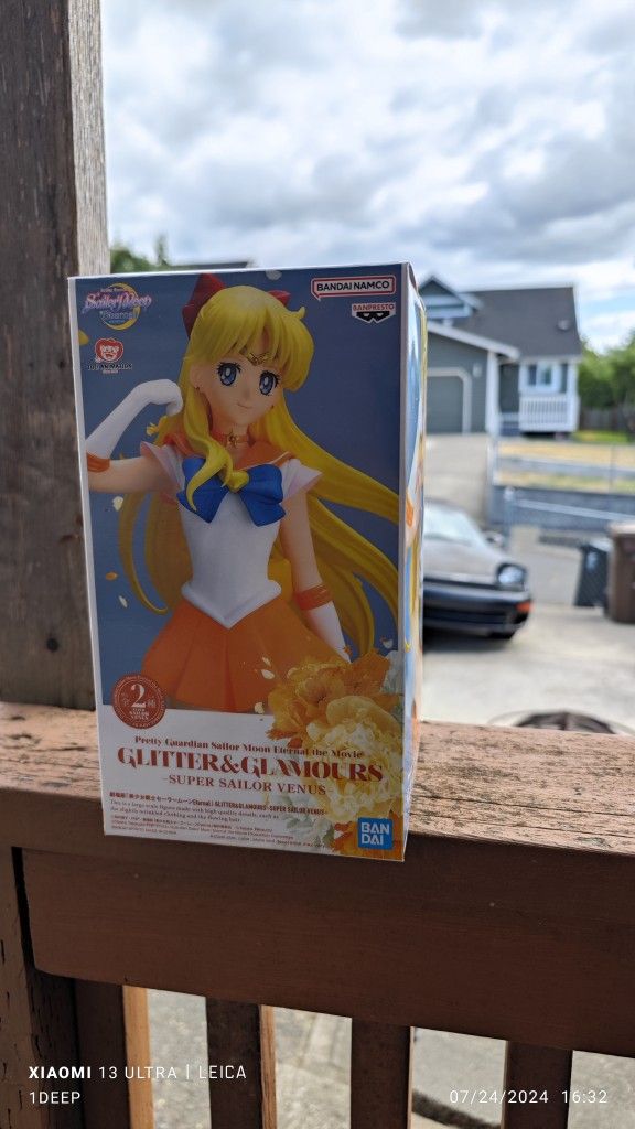 Super Sailor Venus Figure - Banpresto