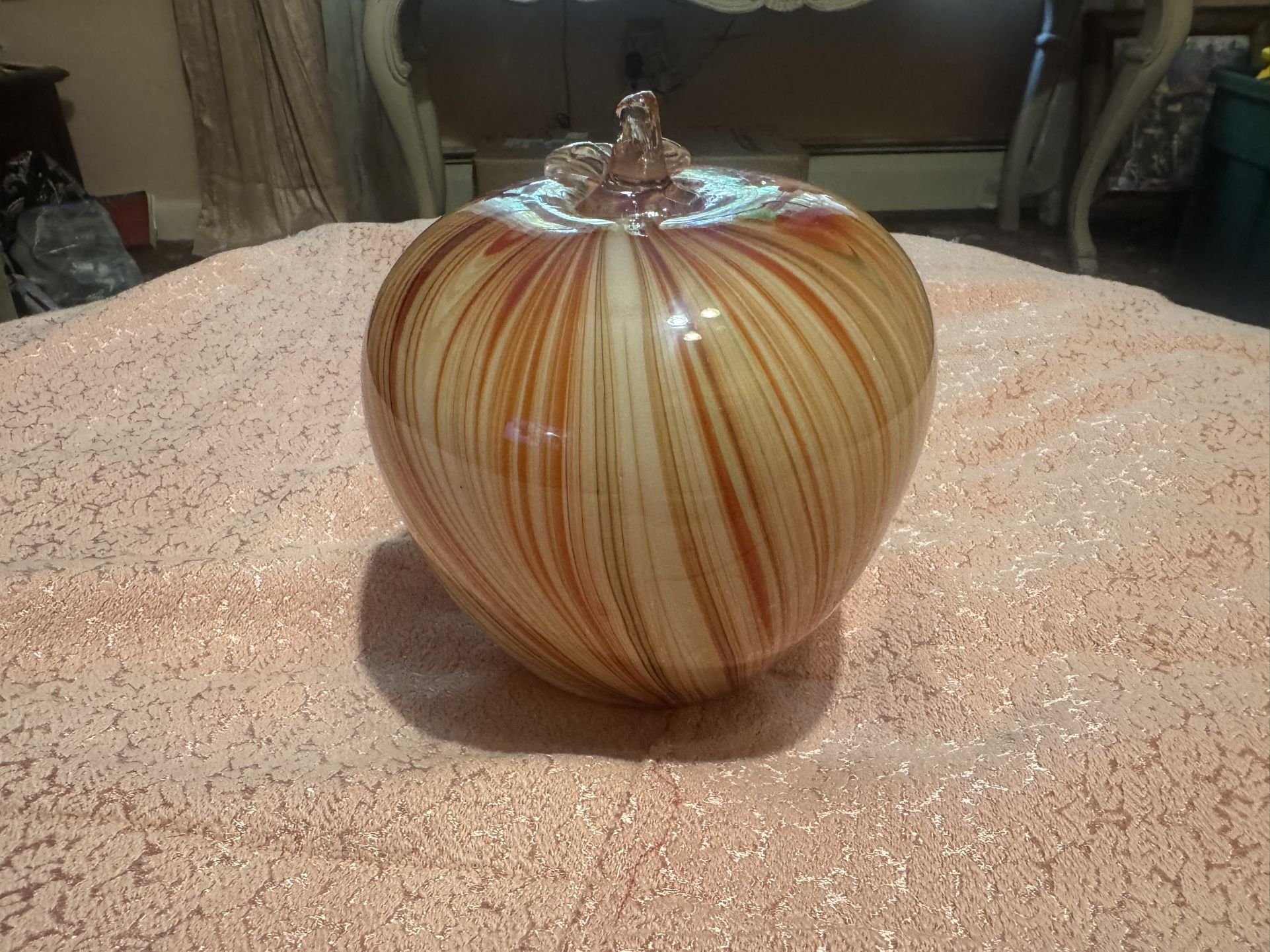 Glass decor Apple