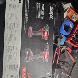 SkiL Brushless 20V Drill Driver and impact driver kit.  Like New!